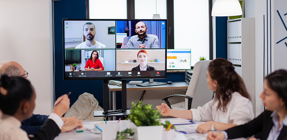 Easyjet - Salles de réunion hybride et connectée